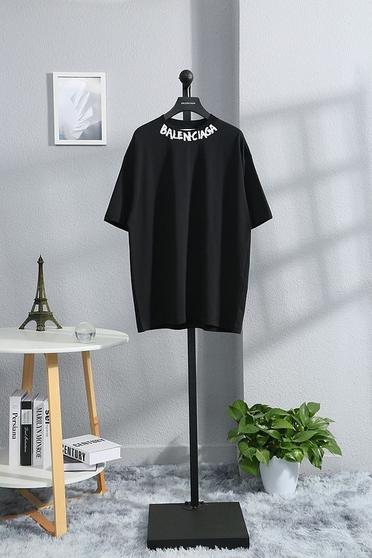 Balenciaga Neck Graphic Drop Tee